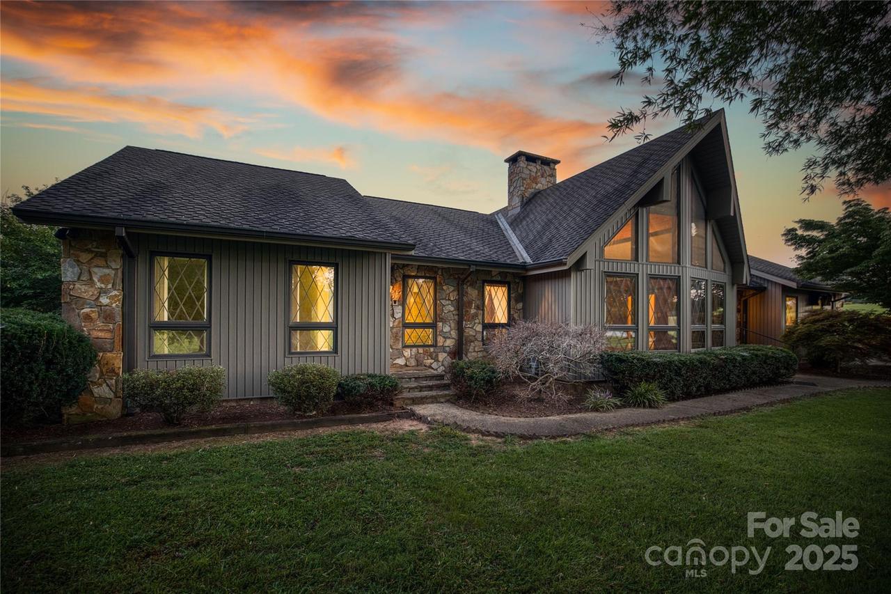 2505 Morganton Blvd., Lenoir, NC 28645