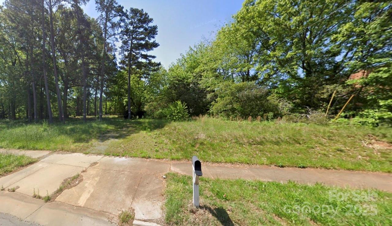 5115 Freedom Dr., Charlotte, NC 28208