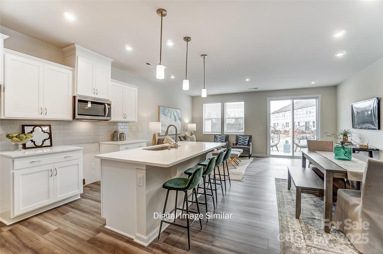 7126 Hodges Meadow Ln., Charlotte, NC 28213