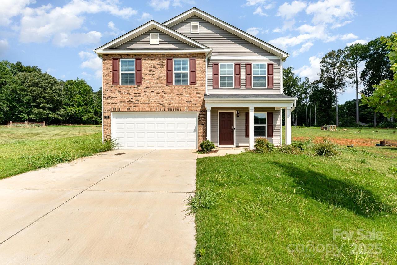 215 Lilys Pl., Lexington, NC 27292