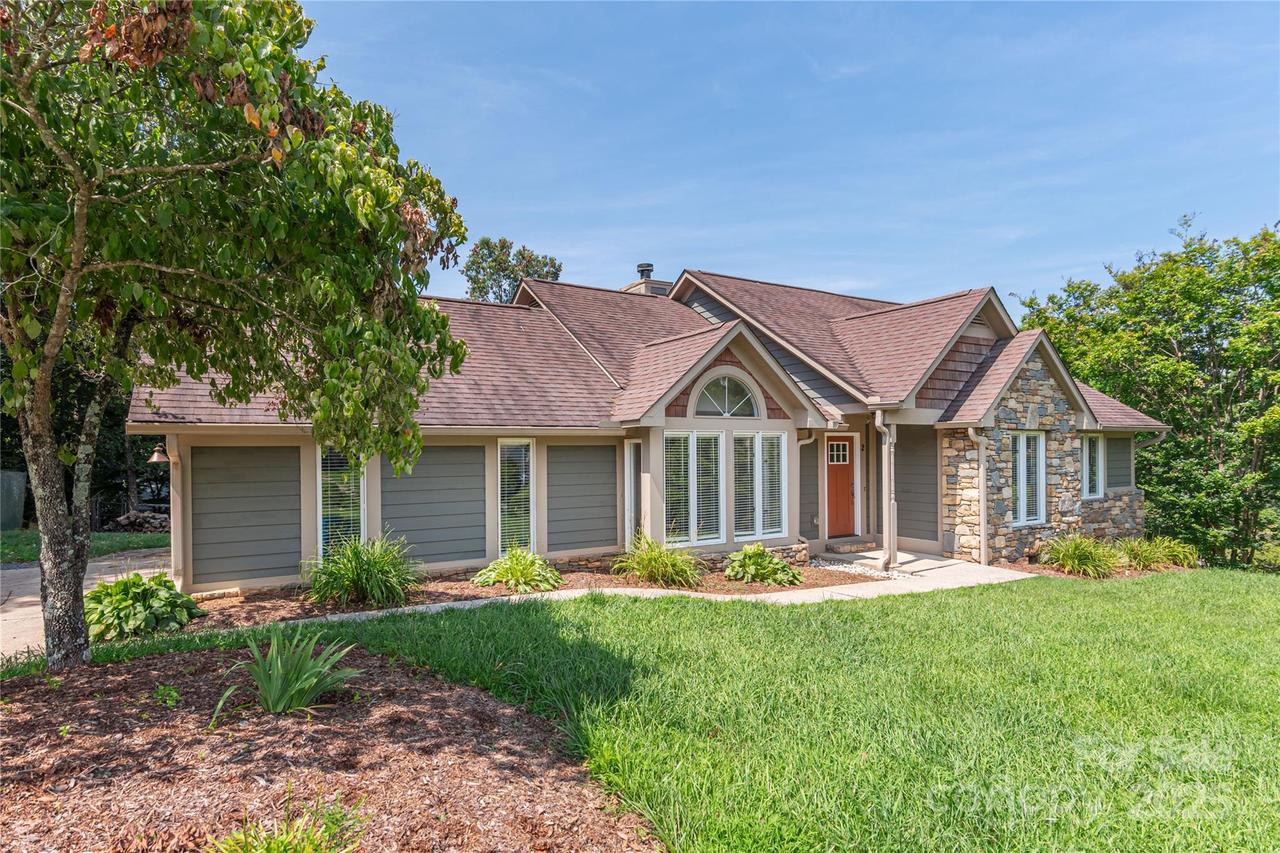 2 New Cross South, Asheville, NC 28805