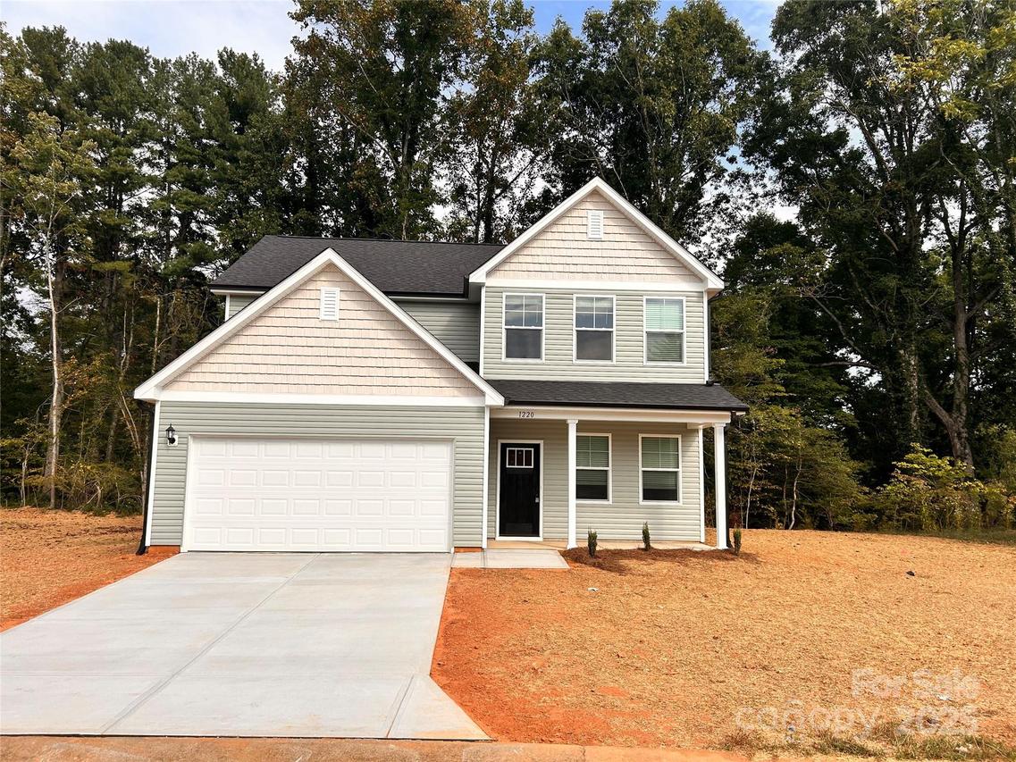 1220 Fall Day Cir., Lenoir, NC 28645