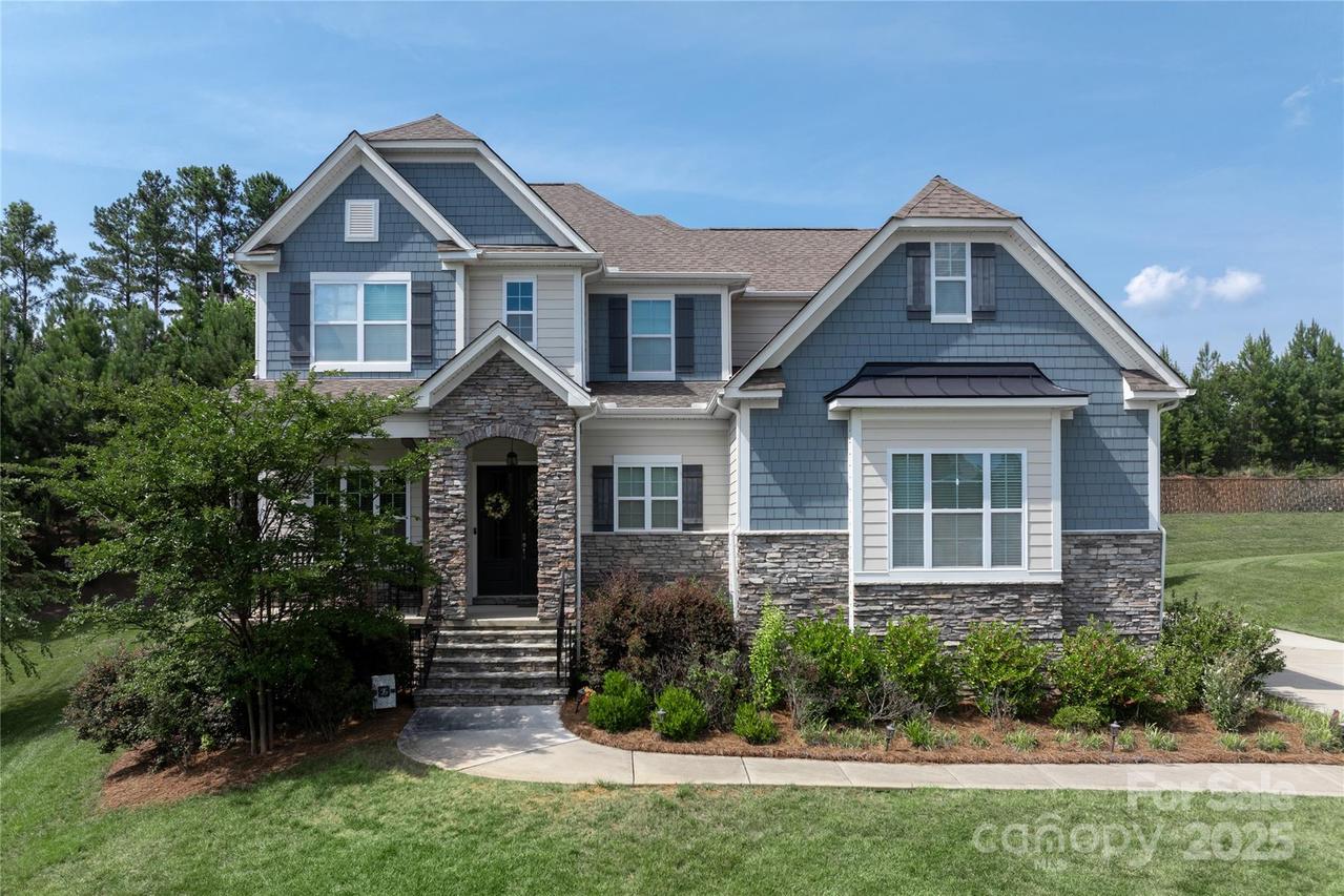 221 N Centurion Ln., Mount Holly, NC 28120