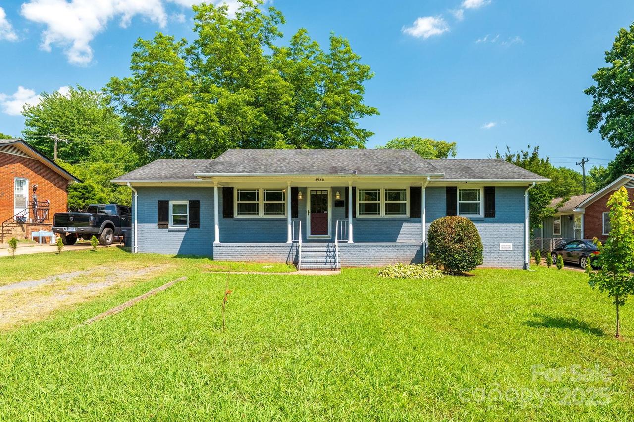 4930 Crestmont Dr., Charlotte, NC 28205
