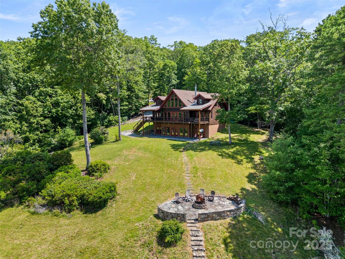 1909 Kentwood Ln., Pisgah Forest, NC 28768
