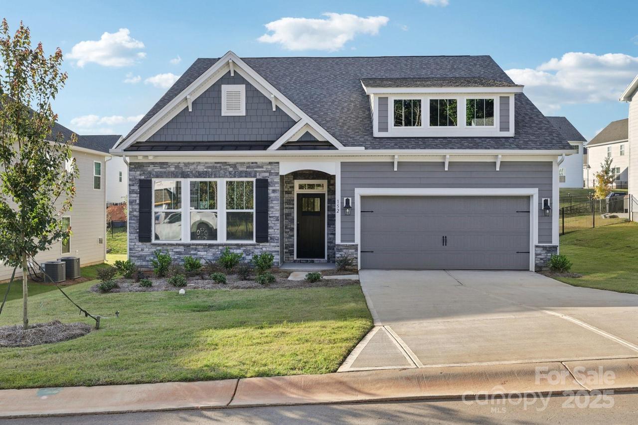 152 Asmodean Ln., Troutman, NC 28166