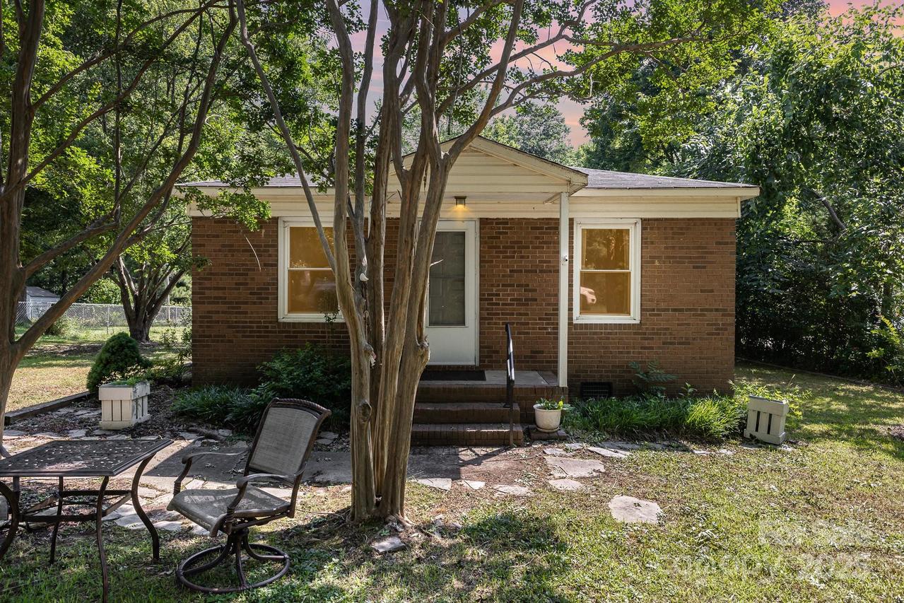 6616 Woodlawn Ln., Indian Trail, NC 28079