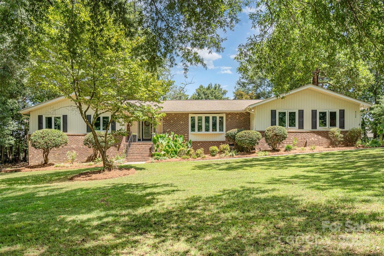8128 Appaloosa Ln., Charlotte, NC 28215