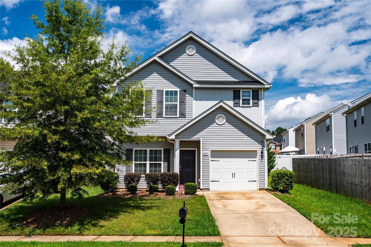 6949 Agava Ln., Charlotte, NC 28215