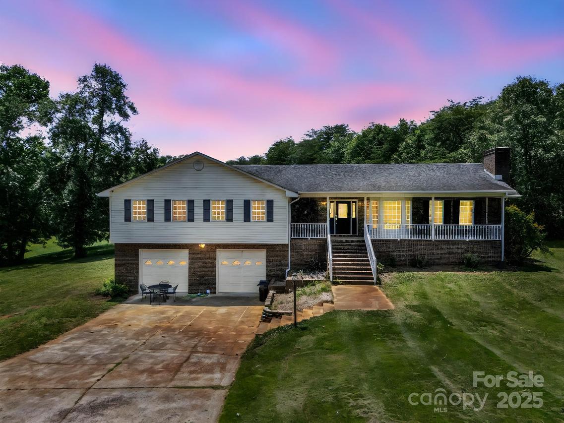 281 N Quail Run, Forest City, NC 28043