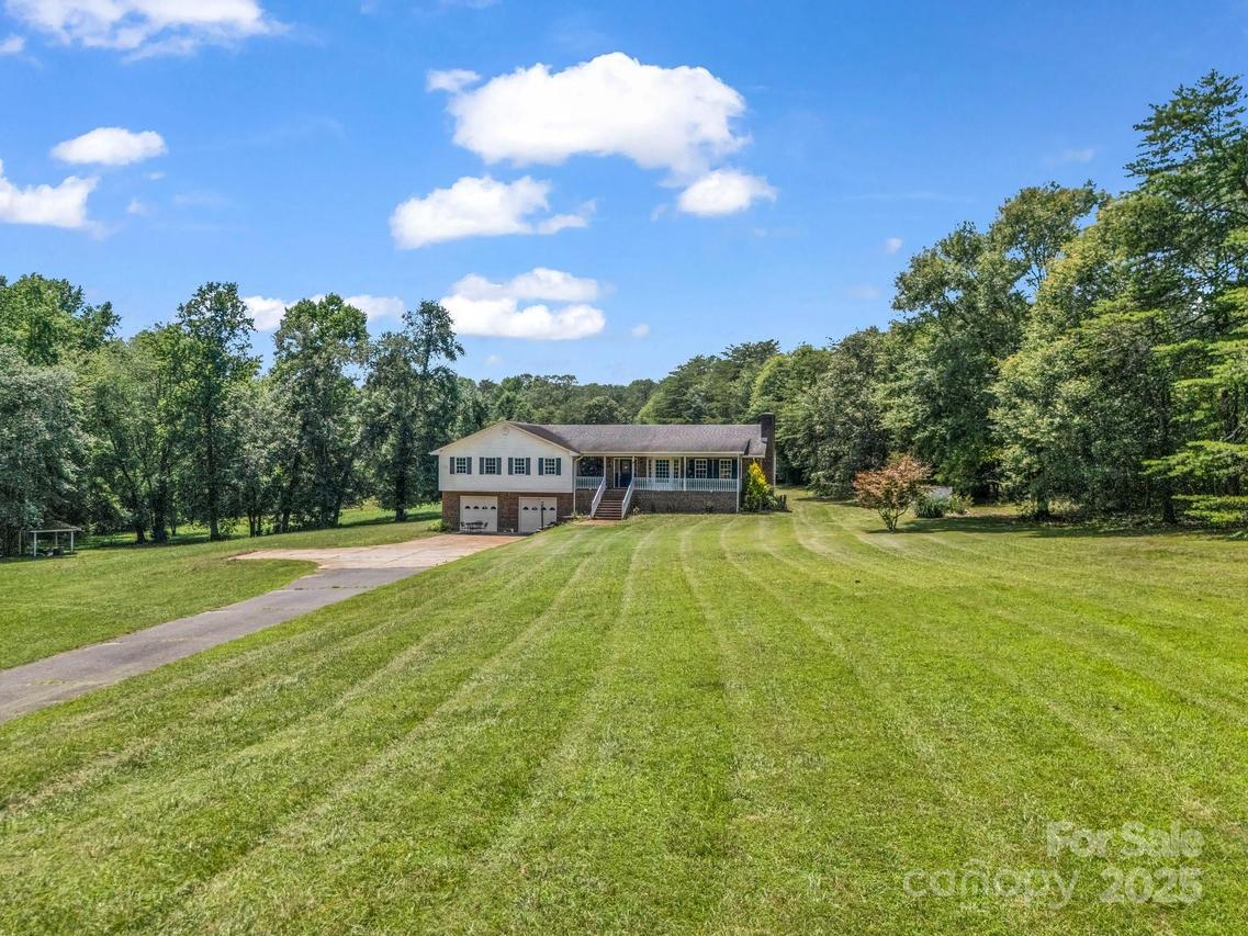 281 N Quail Run, Forest City, NC 28043