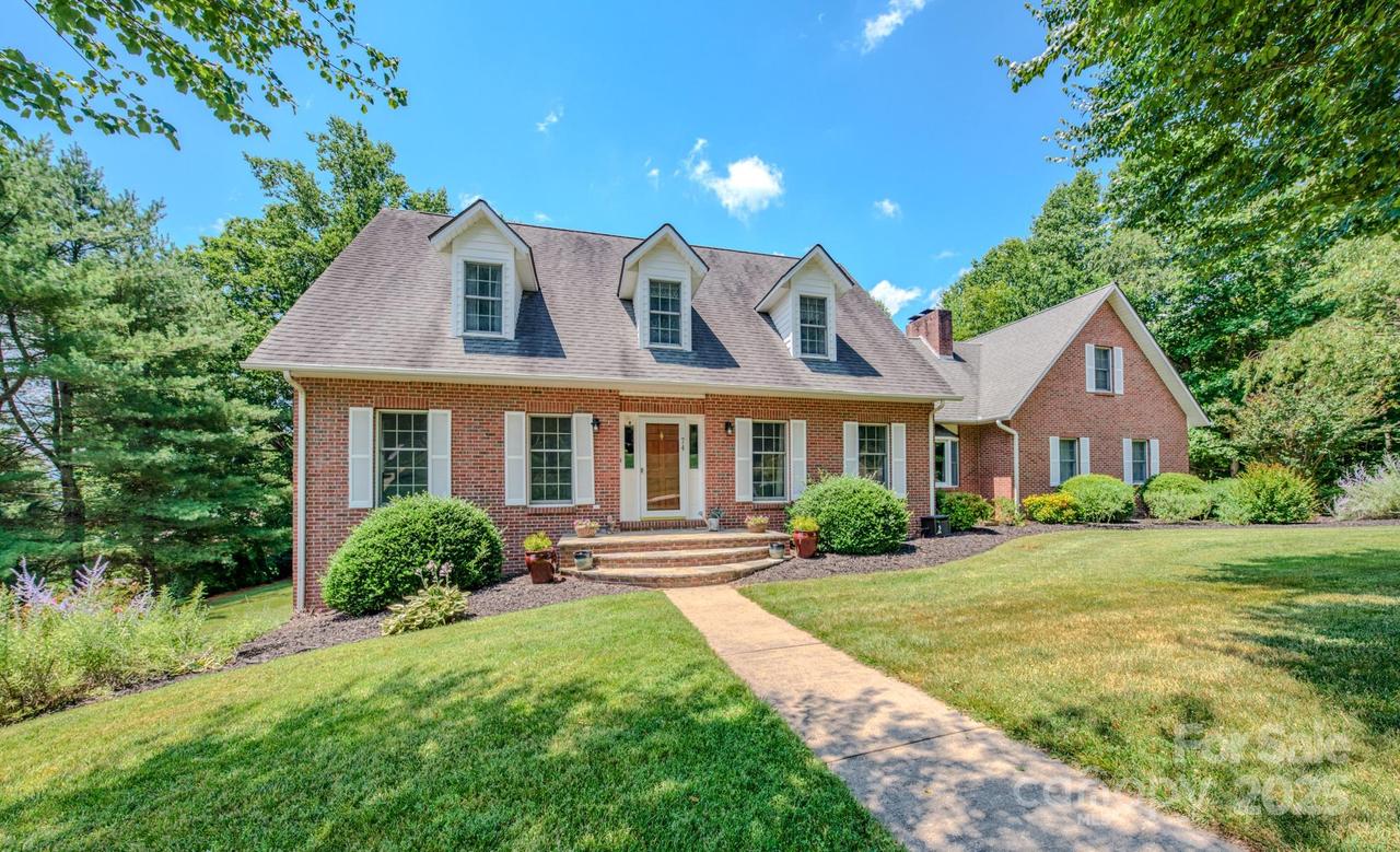 74 Challedon Dr., Candler, NC 28715