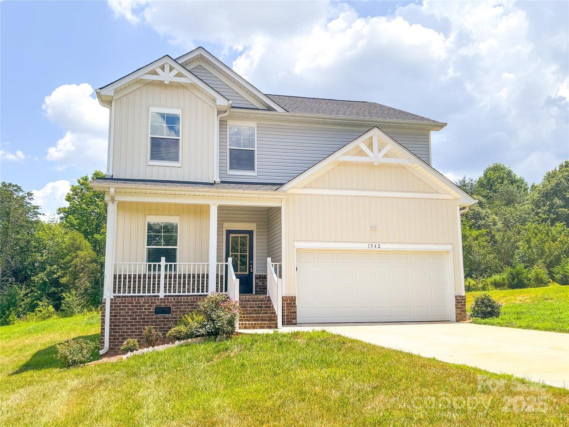 1542 Antioch Dr., Conover, NC 28613
