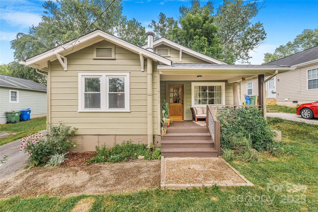 711 Reed St., Asheville, NC 28803