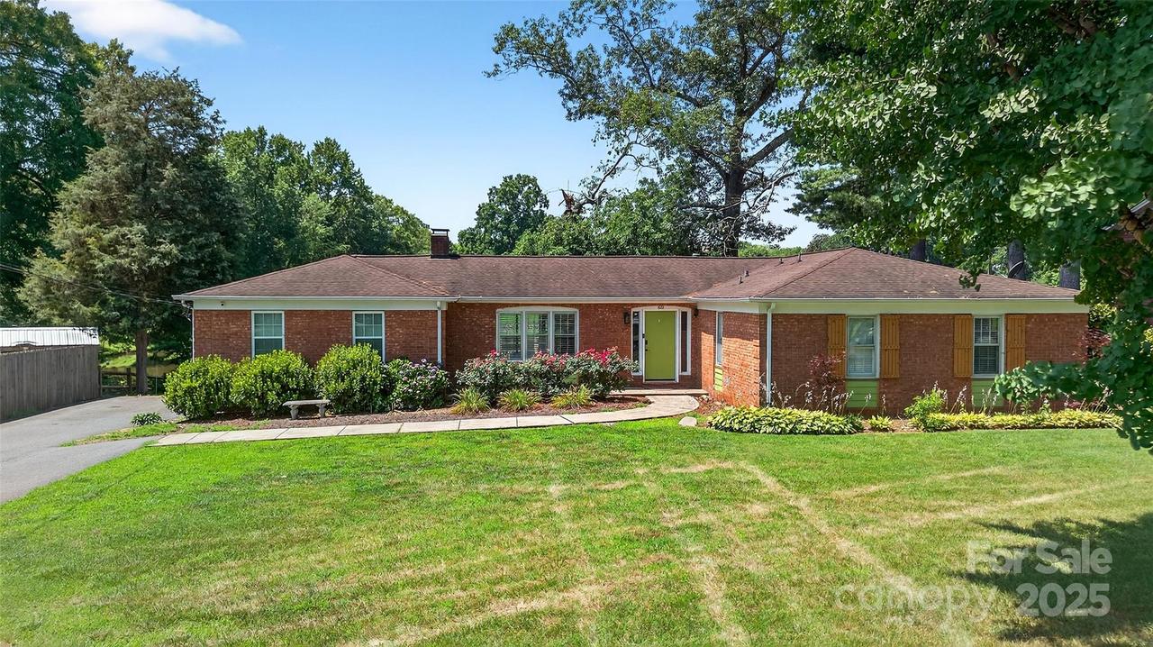 622 S Carolina Ave., Statesville, NC 28677