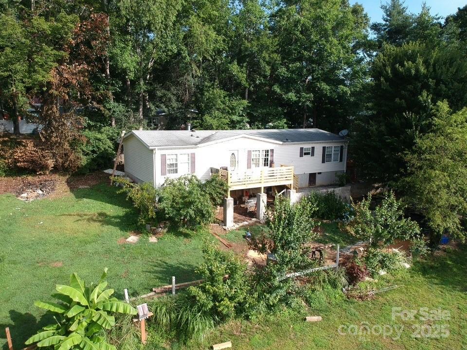 201 Spring Place Dr., Hendersonville, NC 28791