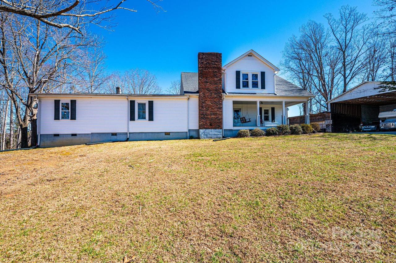 255 Wildwood Rd., Lenoir, NC 28645