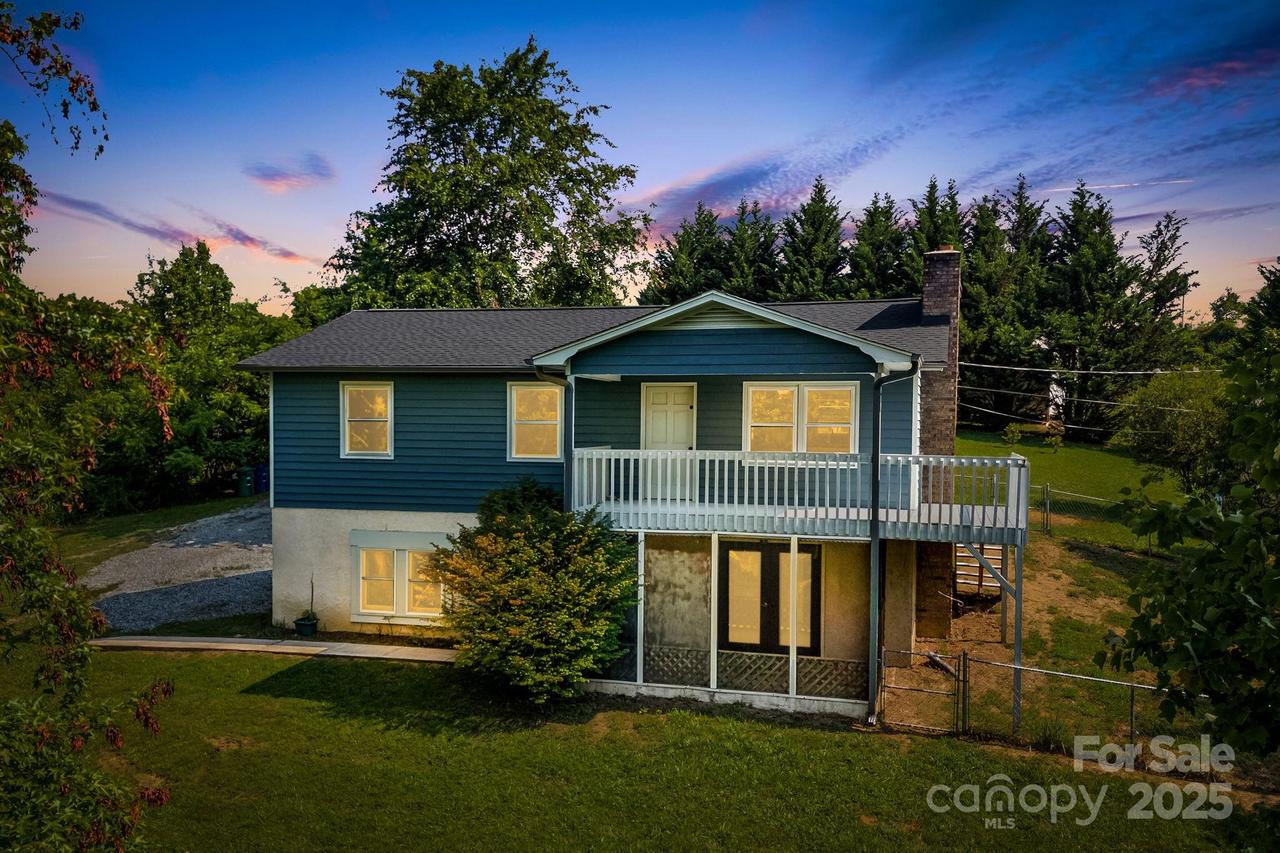 1360 Jupiter Rd., Weaverville, NC 28787