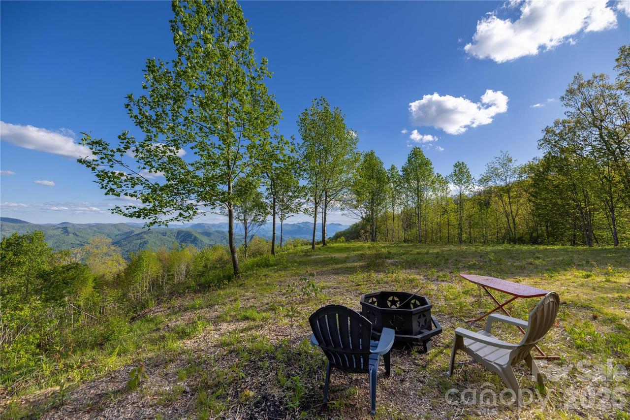 3409 Parris Branch Rd., Sylva, NC 28779