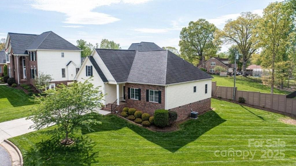 3837 1st Street Ln., Hickory, NC 28601