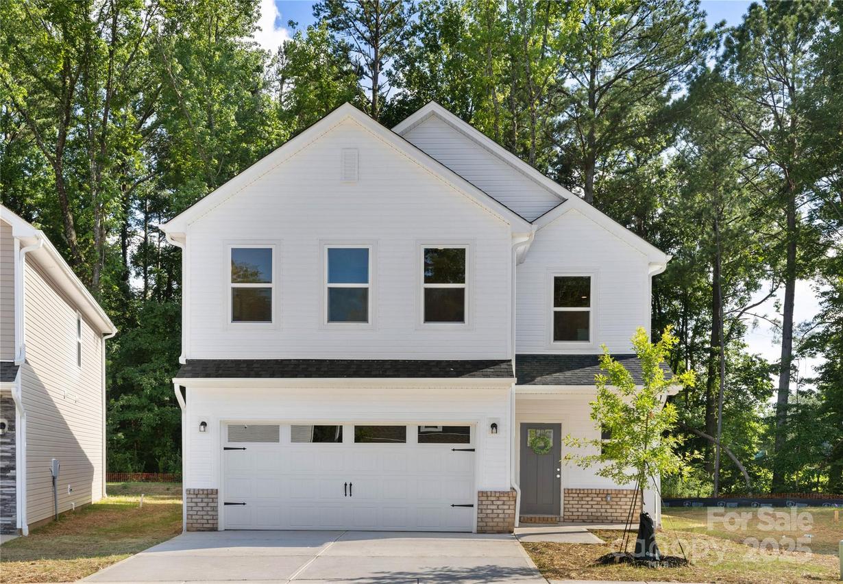 1125 Thayer Glen Ct., Charlotte, NC 28213