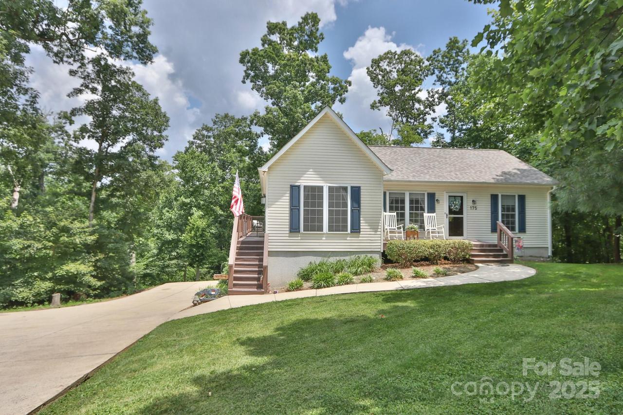 175 Northwood Dr., Elkin, NC 28621