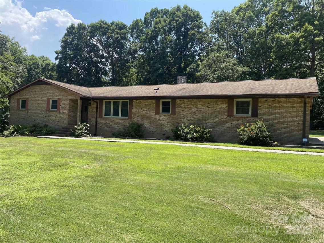 204 Biltmore Ave., China Grove, NC 28023