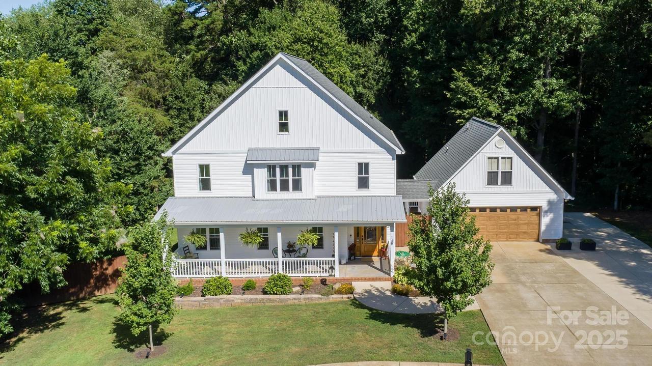 145 Coddington Ln., Statesville, NC 28625