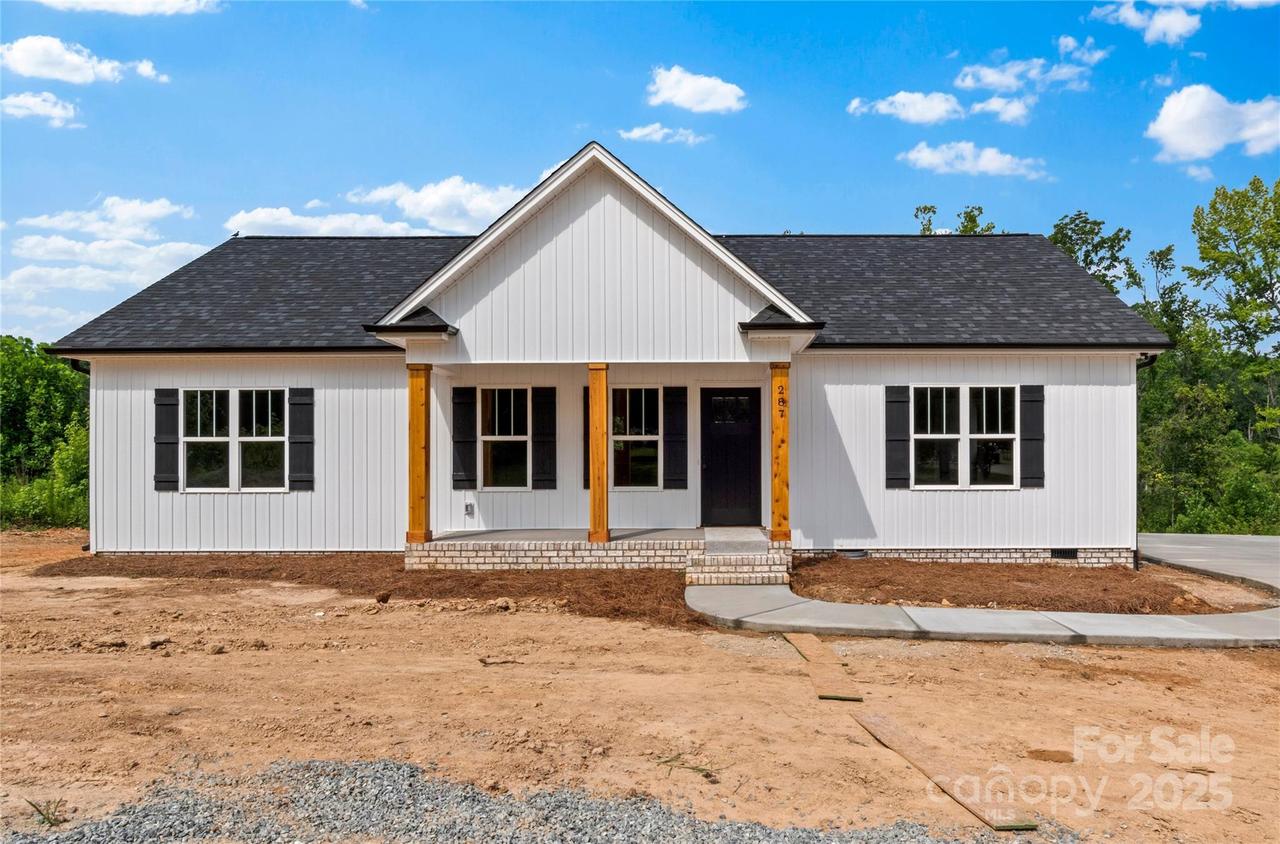 287 Stonybrook Dr., Lexington, NC 27295