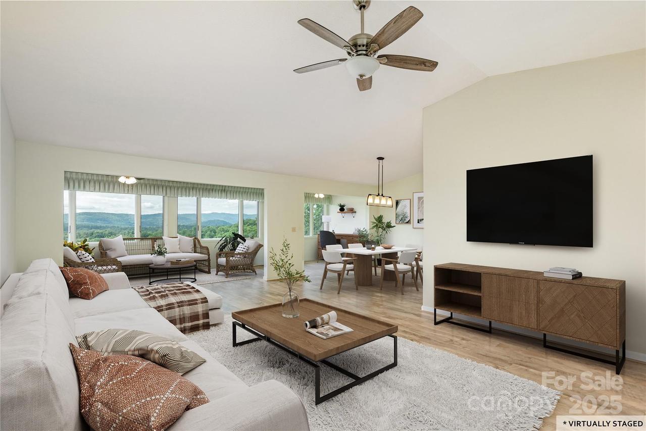 140 Bent Tree Dr. #3, Hendersonville, NC 28739
