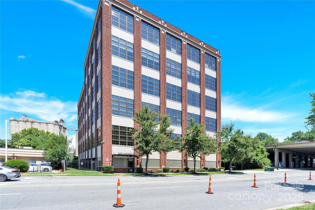 715 N Graham St. #207, Charlotte, NC 28202