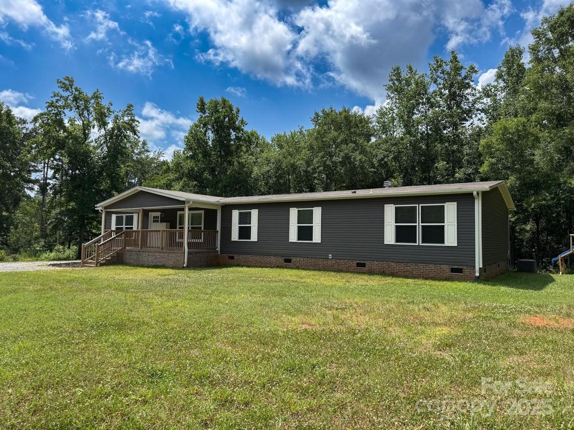 1856 Kemp Cir., Shelby, NC 28152