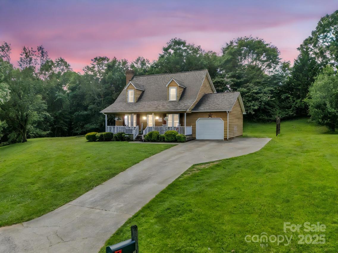 170 Coventry Ln., Forest City, NC 28043