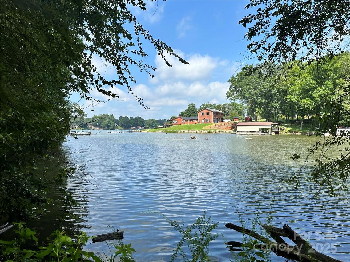123 High Shoals Ln. #19, Statesville, NC 28677