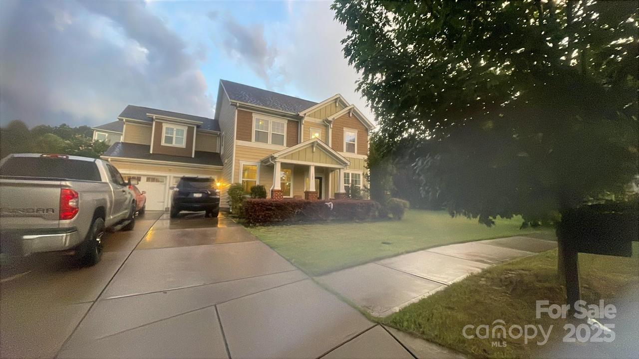 109 Wingstem Ct., Mooresville, NC 28117