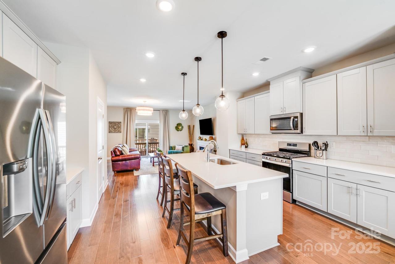 3738 Memorial Pkwy., Charlotte, NC 28278