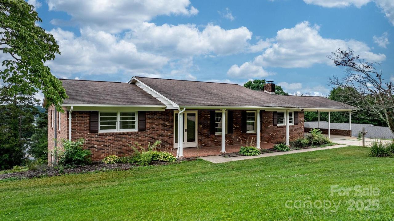 114 Joe Teague Rd., Hickory, NC 28601