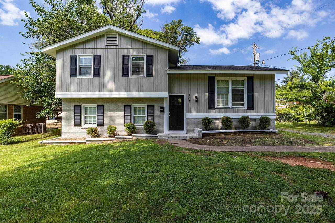 609 Bilmark Ave., Charlotte, NC 28213