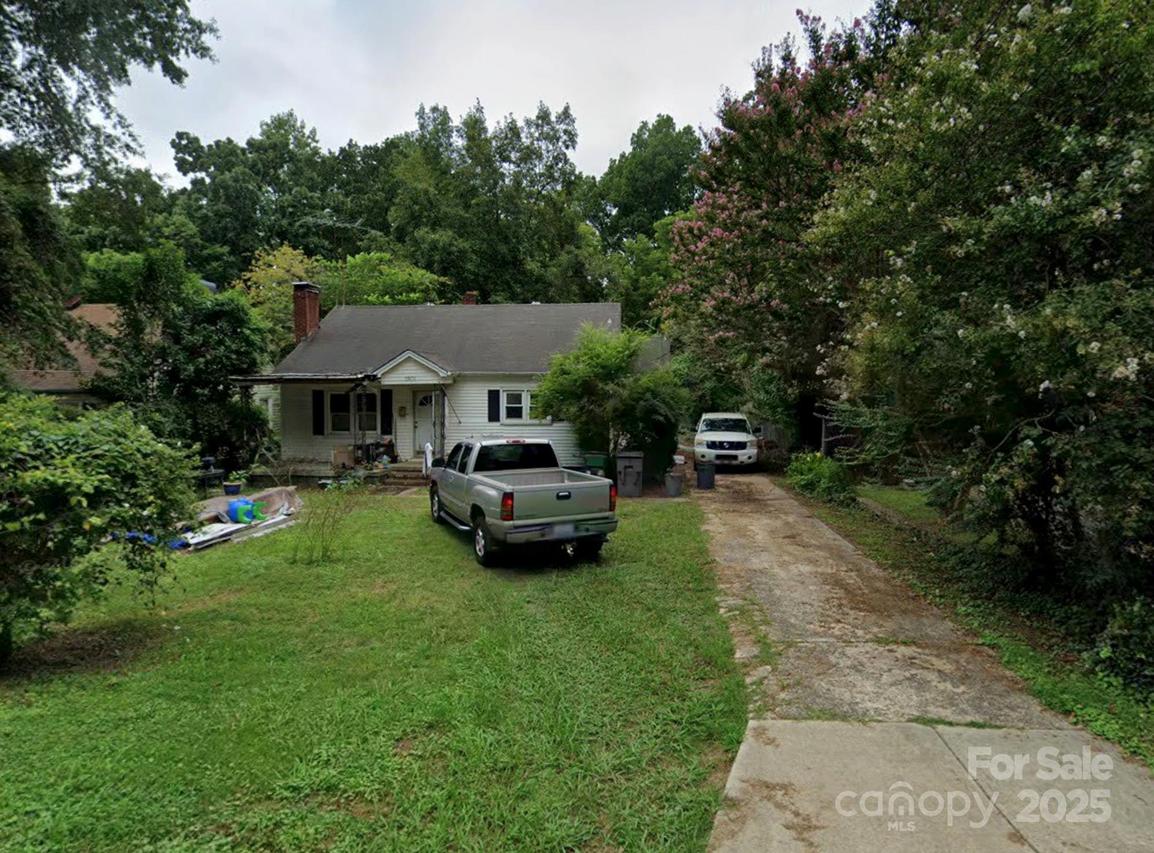 1901 Graybark Ave., Charlotte, NC 28205