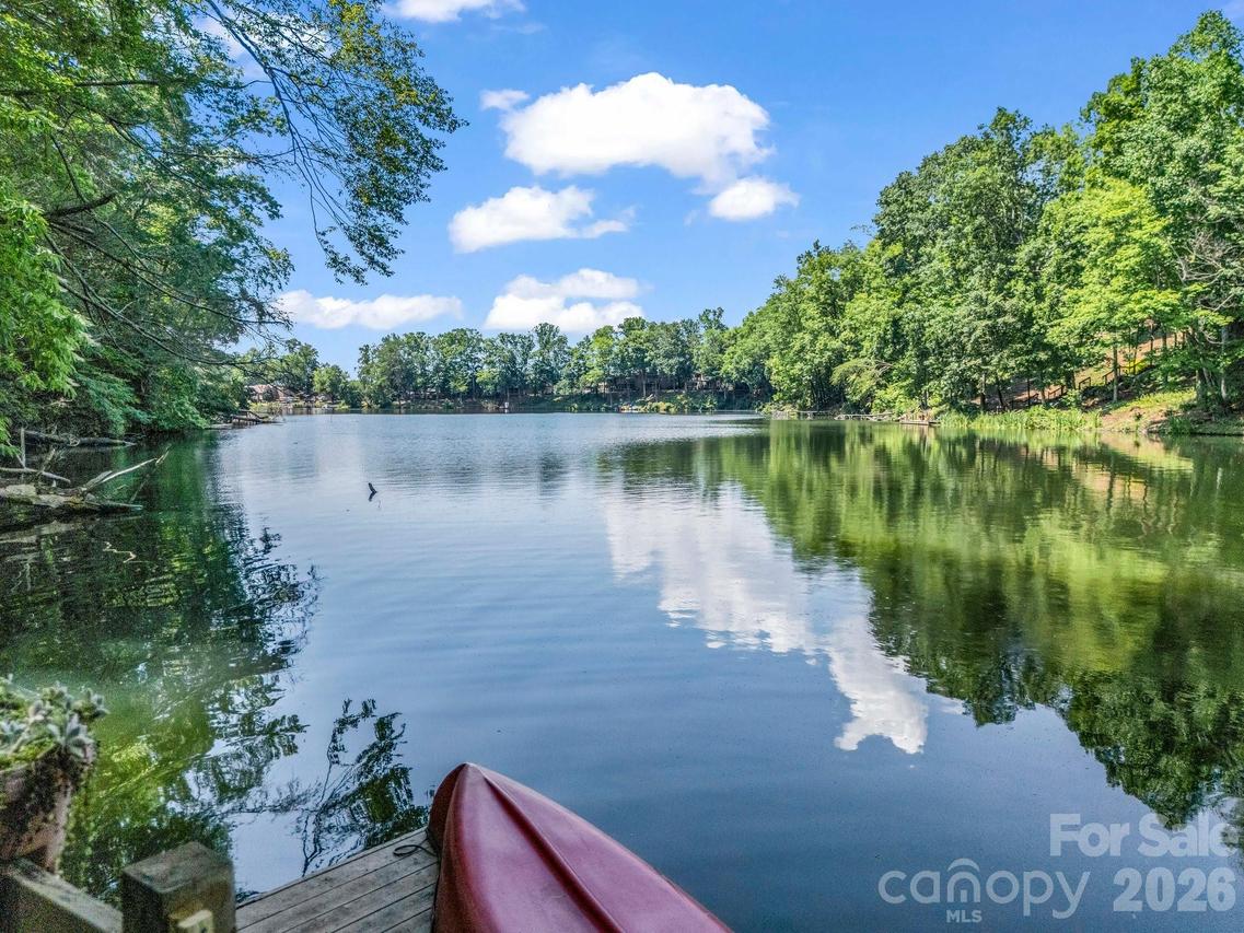 126 Sleeping Bear Ln., Lake Lure, NC 28746