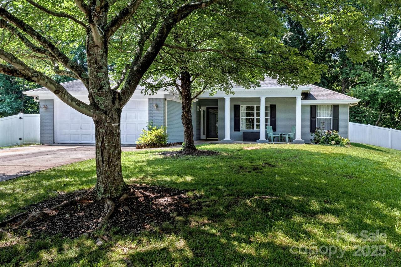 13517 Silver King Ct., Huntersville, NC 28078