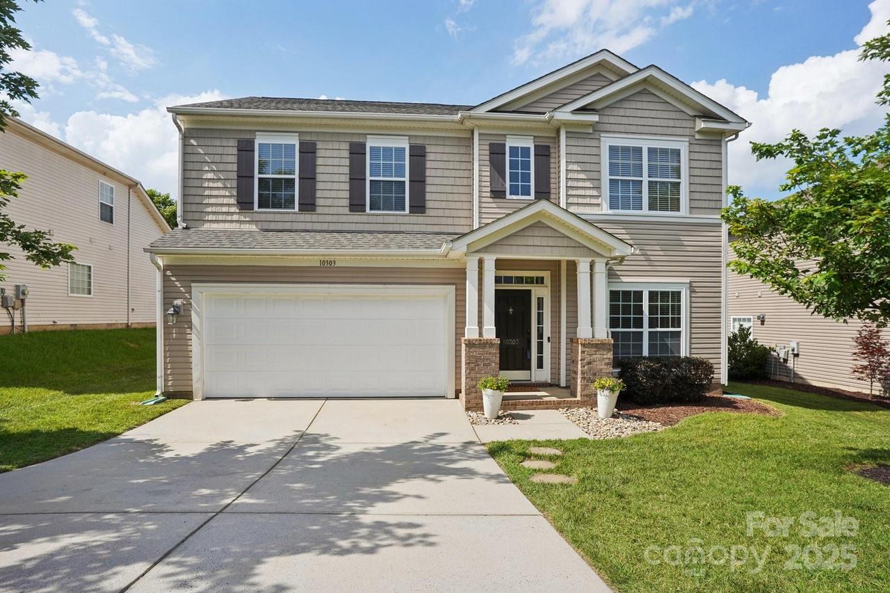 10303 Dominion Village Dr., Charlotte, NC 28269