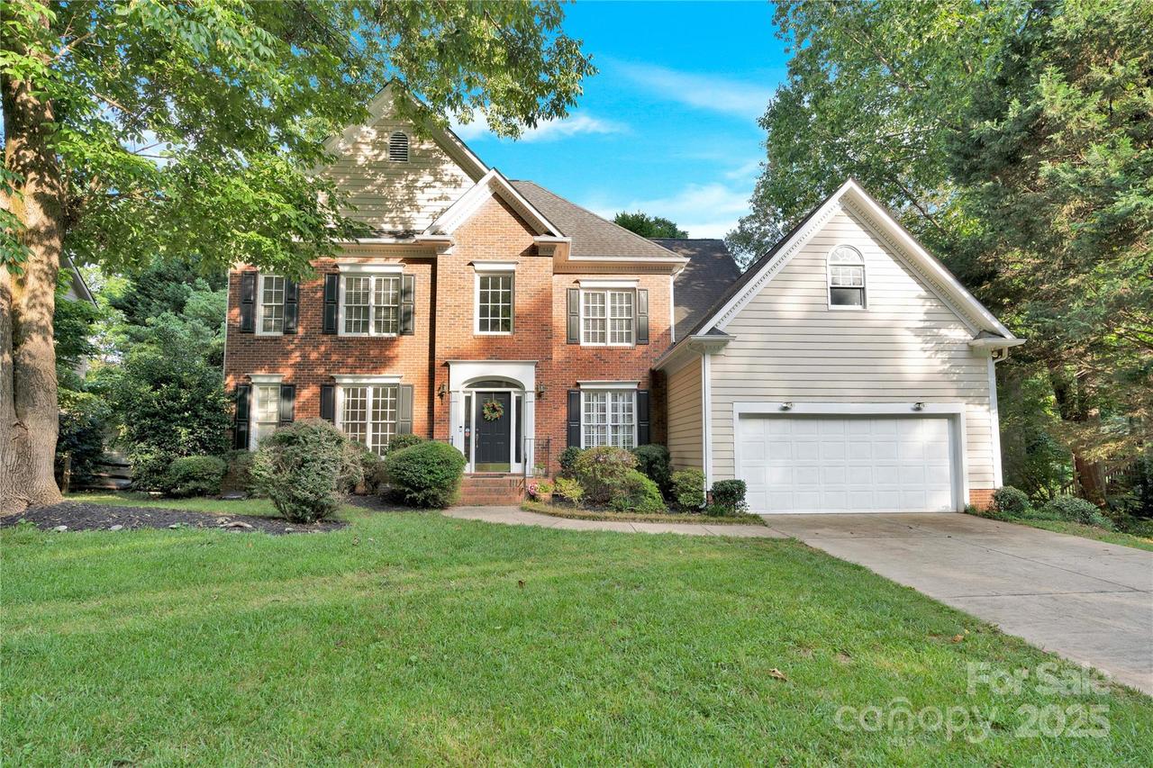 5015 Foxbriar Tr., Charlotte, NC 28269