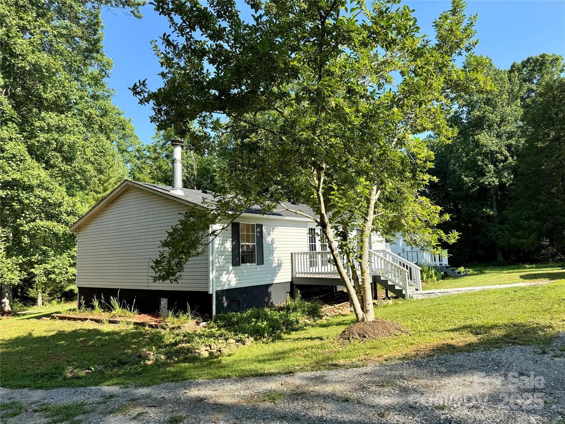 3190 Wild Dogwood Ln., Morganton, NC 28655