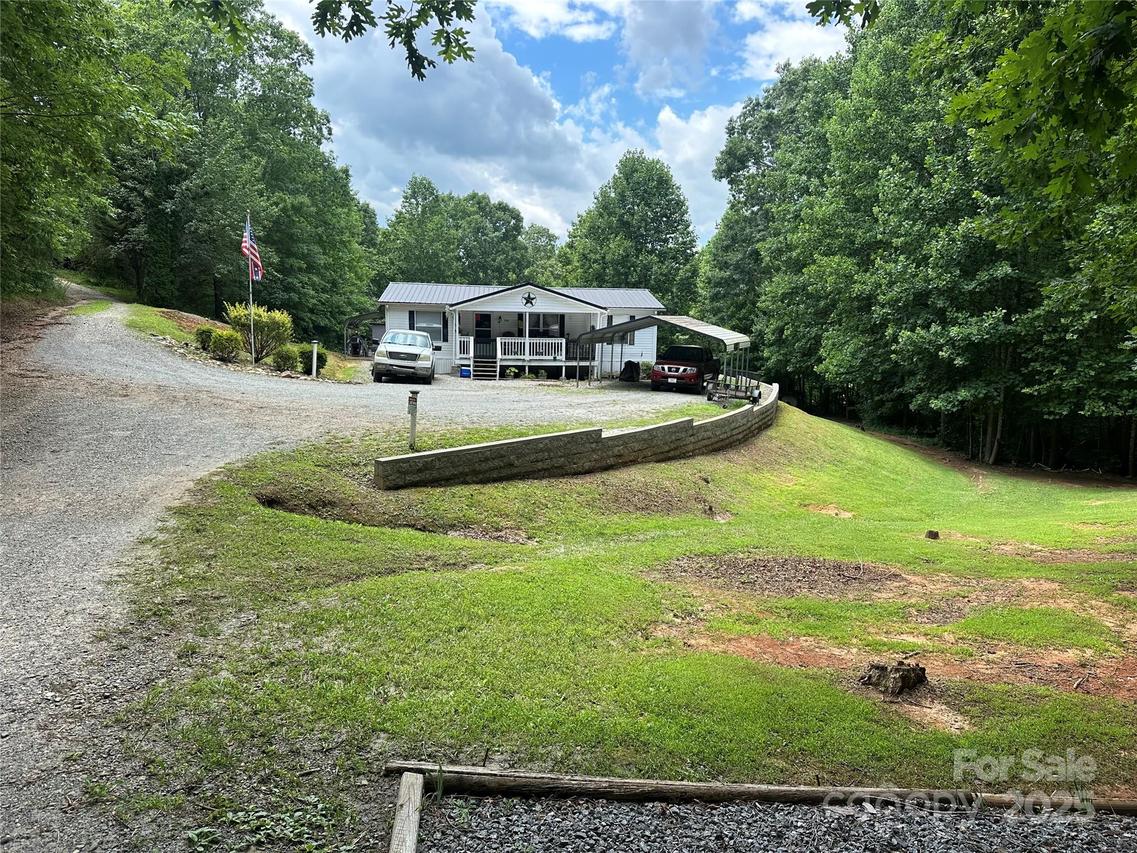 236 Hidden Cove Rd., Marion, NC 28752