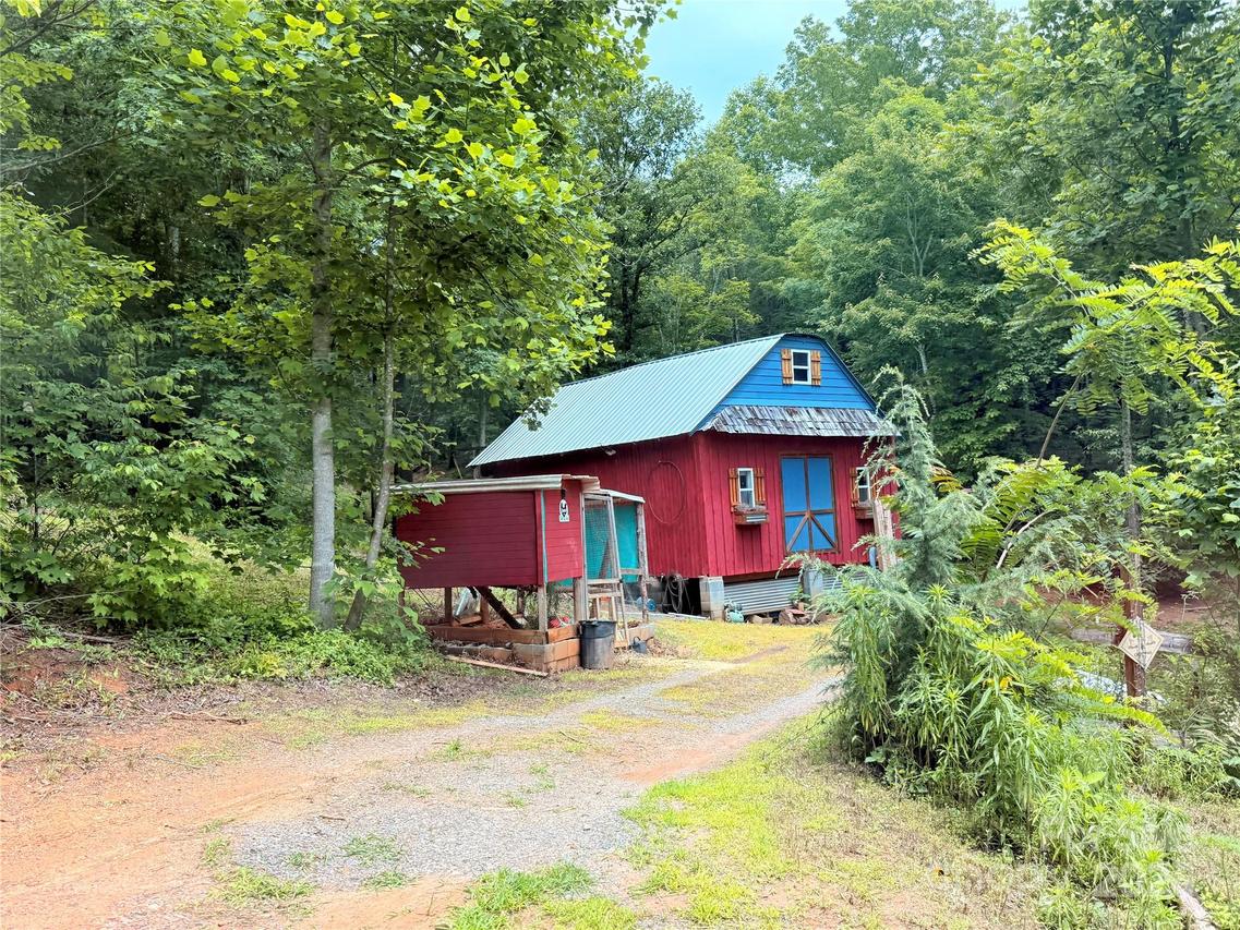 1318 Laughter Rd., Mill Spring, NC 28756