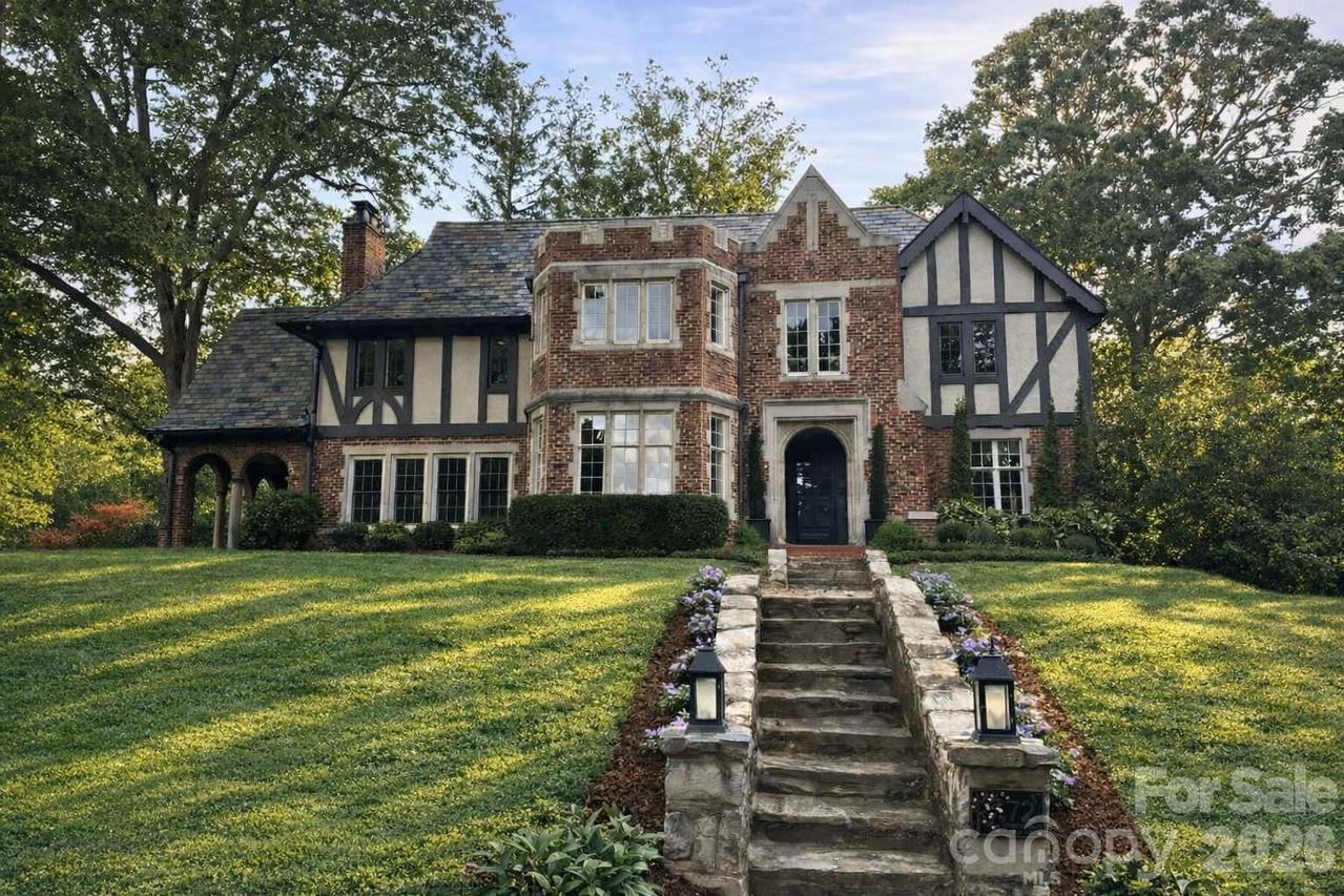 72 Windsor Rd., Asheville, NC 28804