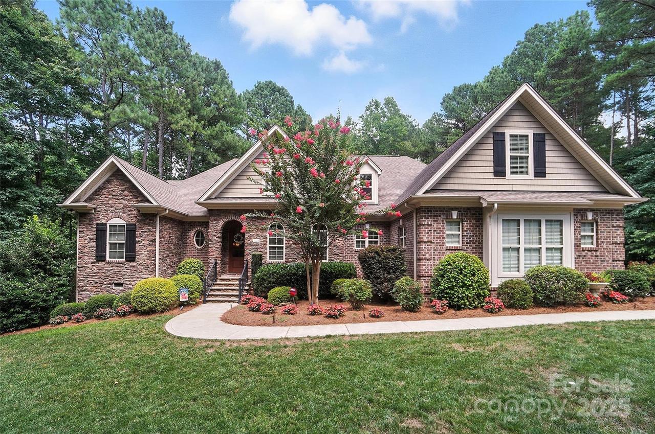 4642 Gold Finch Dr., Denver, NC 28037