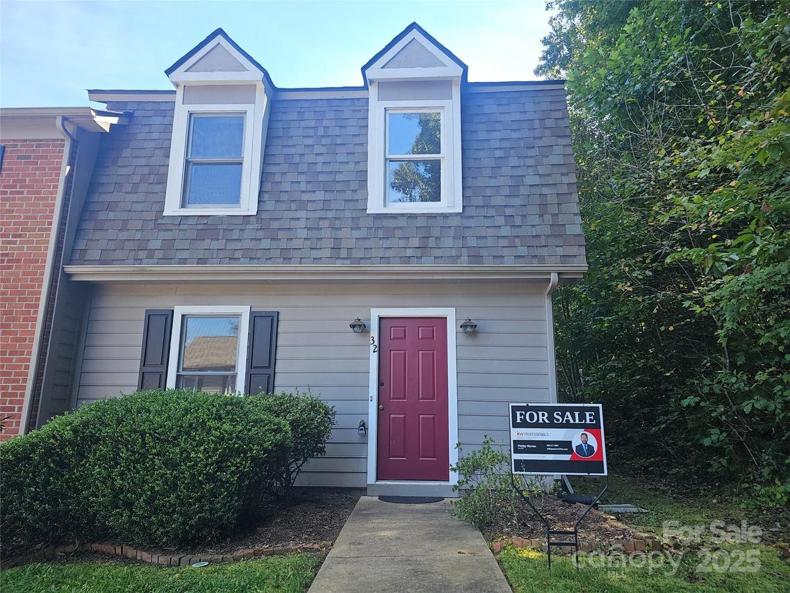 32 Sleepy Hollow Ln., Swannanoa, NC 28778