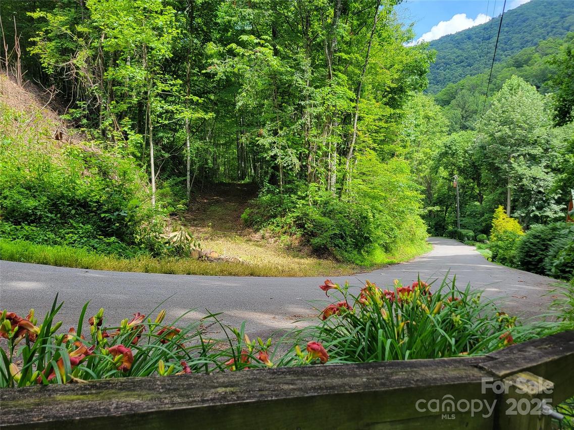 100 Village Ln. #26, Waynesville, NC 28786